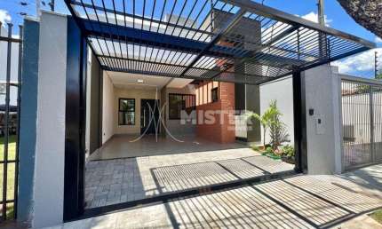 Casa com 3 quartos à venda na Rua Lazurita, 322, Jardim Brasil, Maringá