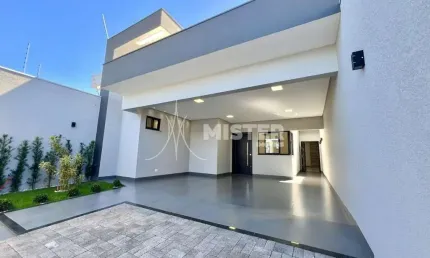 Casa com piscina no jardim mediterrâneo em maringá.