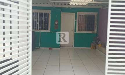 Casa em condomínio fechado com 3 quartos à venda na Rua Manoel Alves Teixeira, 392, Vila Ipanema, Piraquara por R$ 235.000