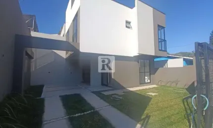 Casa com 2 quartos à venda na Rua Nossa Senhora do Rocio, 223, Santa Cândida, Curitiba por R$ 609.500