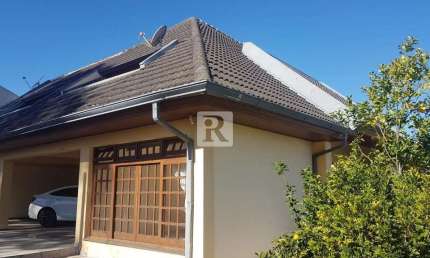Casa com 4 quartos à venda na Rua Alcides Therézio de Carvalho, 508, Guabirotuba, Curitiba por R$ 1.620.000