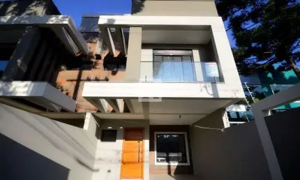 Casa com 3 quartos à venda na Rua Pará, 581, Água Verde, Curitiba por R$ 1.198.000