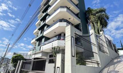 Apartamento à venda com 3 quartos, sendo 1 suíte no Bairro Salgado Filho em Caxias do Sul RS