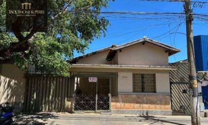 Casa comercial no centro com terreno de 300 metros!