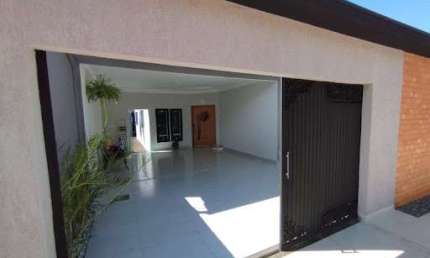 Casa com 3 quartos à venda na Rua S-050, Anápolis City, Anápolis