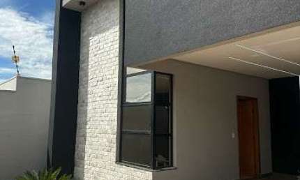 Casa com 3 quartos à venda na Rua JM-012, Setor Sul Jamil Miguel, Anápolis