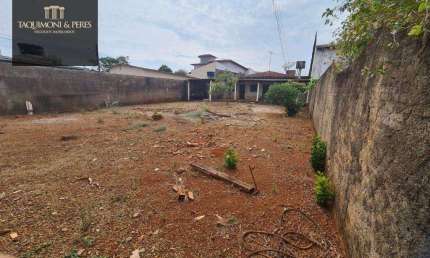 Lote no Jardim Bandeirante todo murado e com portão!