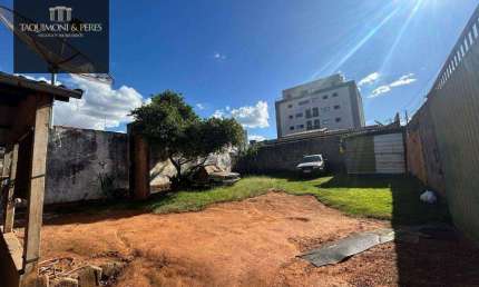 Lote comercial no Bairro Sto André de 347,50 metros!