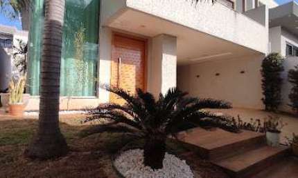 Casa com 3 quartos à venda na Rua Crispim Garcia Leão, Residencial Jardins do Lago, Anápolis