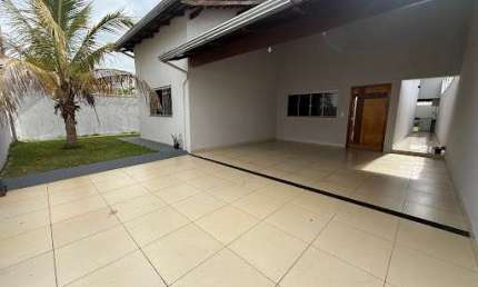Casa com 3 quartos à venda na Rua Uberaba, Bandeiras, Anápolis