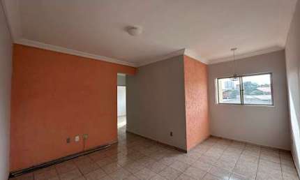Apartamento com 3 dormitórios à venda, 67 m² por R$ 200.000,00 - Jundiaí Industrial - Anápolis/GO
