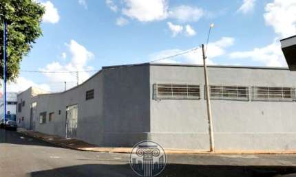 Oportunidade imperdível: Salão comercial à venda em Campos Elíseos, Ribeirão Preto-SP, com 4 banheiros e 1.600m² de área!