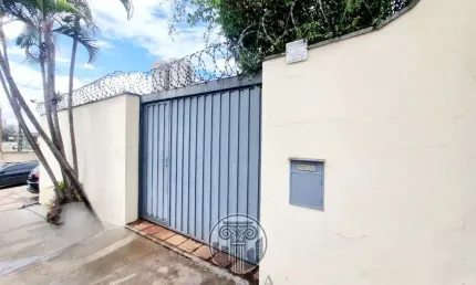 Imperdível oportunidade: Casa à venda em Ribeirão Preto-SP, Jardim América! 3 quartos, 1 suíte, 2 salas, 3 banheiros, 4 vagas, 160 m²!