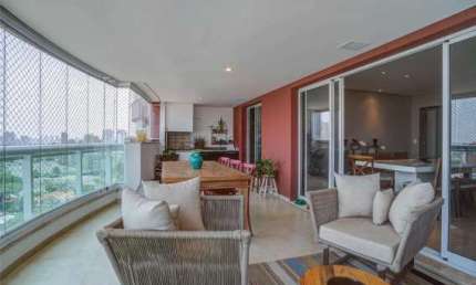 Deslumbrante apartamento tipo para venda em Vila Sofia com 3 quartos, sendo 3 suítes, 204m²