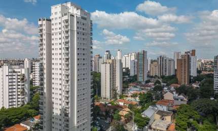 Atraente casa tipo para venda em Parque Colonial com 4 quartos, sendo 2 suítes, 280m²
