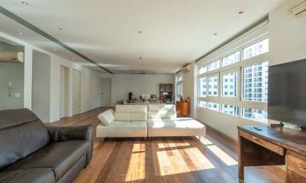 Deslumbrante apartamento tipo para venda com 3 quartos, sendo 3 suítes, 239m²