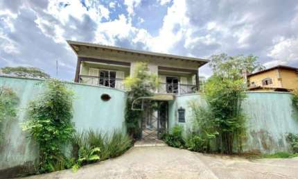 Excelente casa tipo para venda com 4 quartos, sendo 2 suítes, 433m²