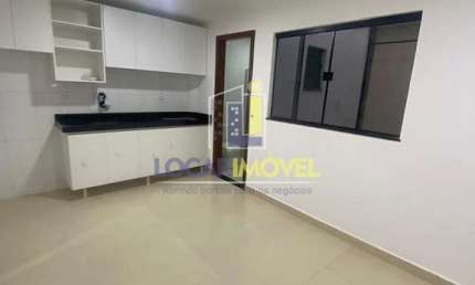 Kitnet para locação com excelente  acabamento e localização privilegiada, no Bairro Candeias em Vit