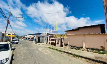 Casa à venda, com 408M² de terreno na área comercial do bairro Alto Maron, Vitória da Conquista, BA