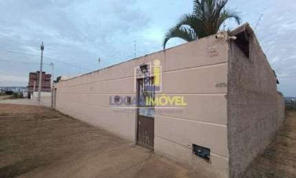 Terreno de Esquina Murado, com 250m², à venda no Bairro Alto da Boa Vista em Vitória da Conquista-B