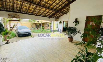 Excelente Casa de 4 quartos e garagem para 4 carros à Venda, Santa Cecília, Vitória da Conquista, B