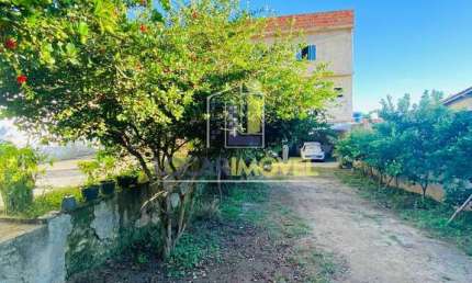 Vendo ótima casa duplex de 4 quartos, sendo 3 suítes, garagem para 5 carros,  Vitória da Conquista,
