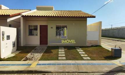 Excelente casa de esquina e solta 3 quartos sendo 1 suíte em condomínio fechado à venda no Boa Vist