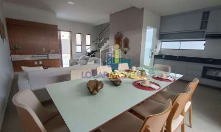 Casa com 3 suítes, com a parte inferior mobiliada e decorada à venda, Boa Vista, Vitória da Conquis