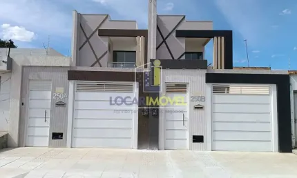 Vendo excelente casa de 3 quartos sendo 1 suíte, 2 salas, 3 banheiros no Jardim Guanabara Vitória d