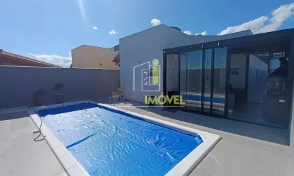 Casa de  4 suítes + dependência , cozinha e quartos planejados, piscina aquecida,  energia solar ár