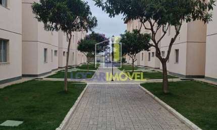 Apartamento no 3ª andar com planejados na cozinha e quarto principal , 2 quartos condomínio fechado