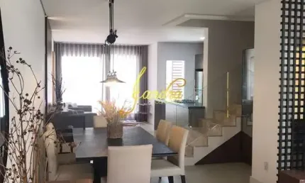 Maravilhoso sobrado geminado, finamente mobiliado e decorado novo