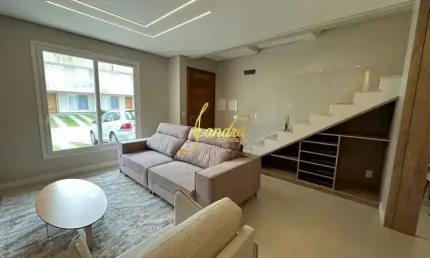 Maravilhoso sobrado geminado, finamente mobiliado e decorado novo