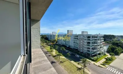 Apartamento de 2 dormitório de frente, semi mobiliado , com box duplo e infra