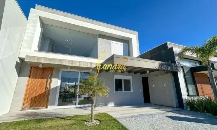 Casa em condomínio fechado com 4 quartos à venda no Centro, Xangri-Lá 