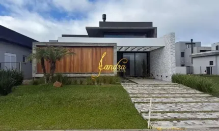 Casa em condomínio fechado com 4 quartos à venda no Centro, Xangri-Lá 
