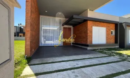 Casa térrea com 03 suítes,  150m² de área construída