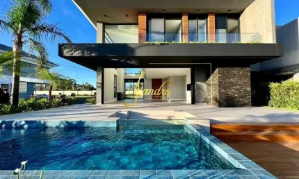 Sobrado no condomínio malibu 5 suítes, home office  e piscina e lounge