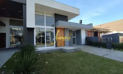 Casa em condomínio fechado com 4 quartos à venda no Centro, Xangri-Lá 