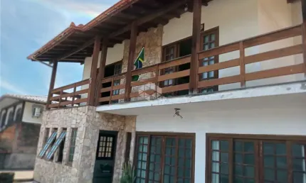 CASA 04 DORMITÓRIOS COM SOBRADO AOS FUNDOS A SER FINALIZADO