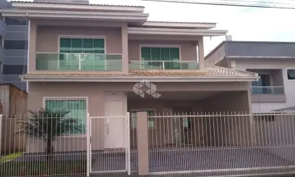 Casa 2 andares com 3 quartos - pagani - palhoça - sc