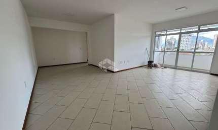 Apartamento de 3 quartos e 1 suíte com vista para o mar no centro de palhoça/sc