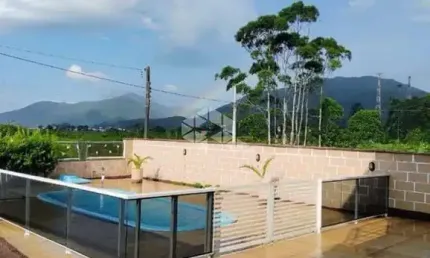 Casa com 3 quartos, piscina e área gourmet - gov. celso ramos