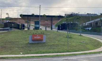 Terreno à venda na Avenida P.L. do Brasil, s/n, Centro, Arujá