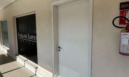 Sala comercial para alugar na Rodovia Alberto Hinoto, 1201, Jardim Limoeiro, Arujá