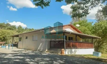 Chácara / sítio com 3 quartos à venda na Pocinhos do Rio Verde, 1, Pocinhos do Rio Verde, Caldas por R$ 780.000