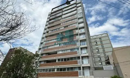 Apartamento com 2 quartos para alugar na Rua Capitão Afonso Junqueira, 191, Centro, Poços de Caldas por R$ 2.800