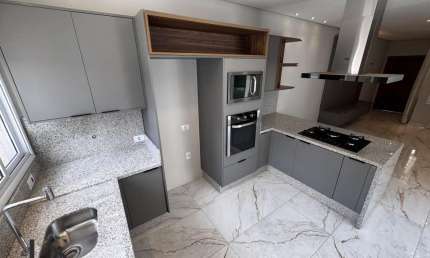 Casa para Venda em Bragança Paulista, Residencial Quinta dos Vinhedos, 3 dormitórios, 1 suíte, 2 banheiros, 2 vagas