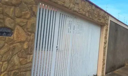 Casa Espaçosa no Jardim Flamboyant: Charme e Qualidade de Vida!