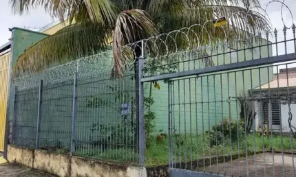 Conforto e Amplitude: Casa à Venda com 2 Quartos e 5 Vagas em Campinas-SP